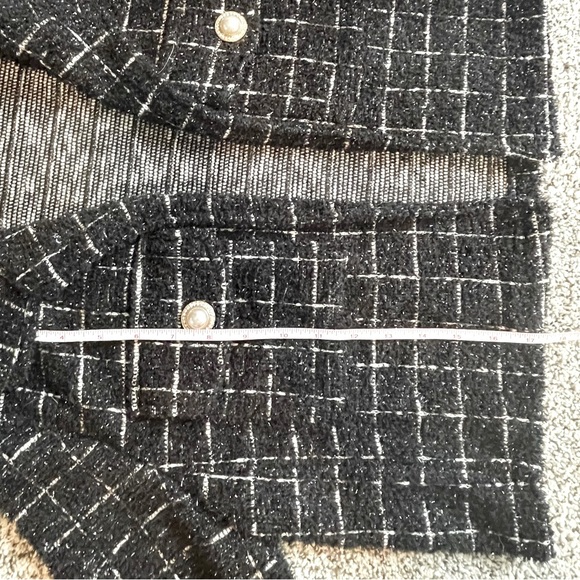 Evolutionary Women’s Black Metallic Jacket Pearl Buttons Size Large - Picture 6 of 7